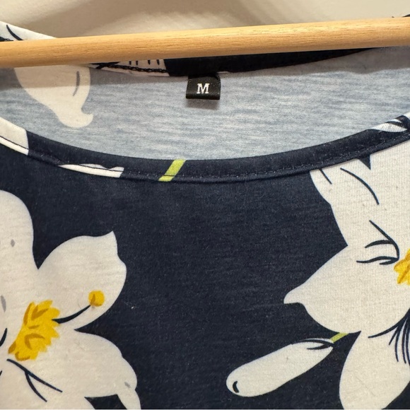 Floral Navy Women's Top - Picture 3 of 3